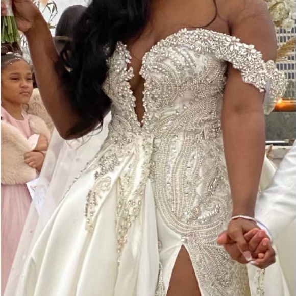 Ese Ezenabor custom pearl colored  satin, jeweled, wedding gown with train - Picture 5 of 8